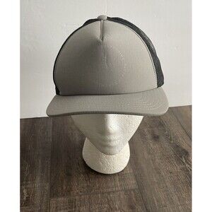 Vuori Hat Cap Snap Back Gray Black Trucker Mesh Back Gym Mens Outdoor